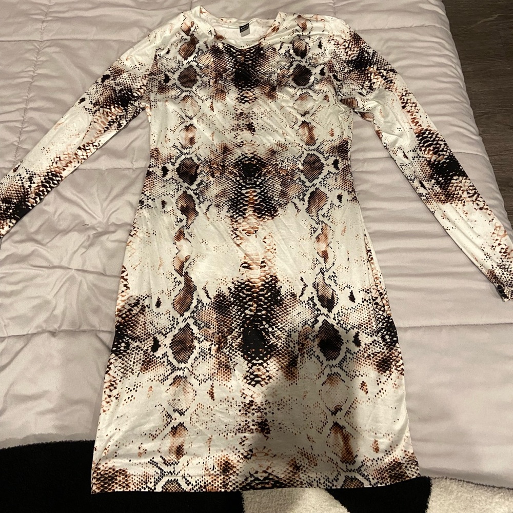 Bodycon snake skin dress
